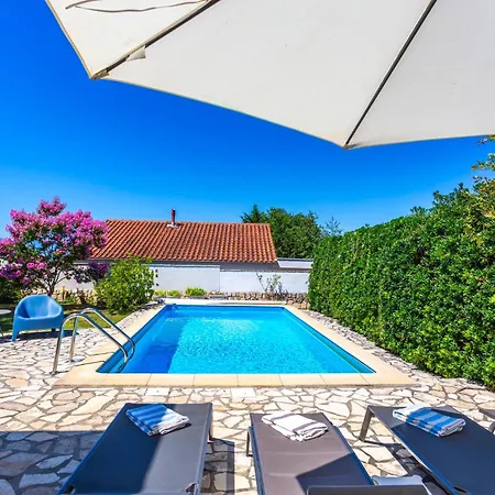 Amazing In With Kitchen * Njivice