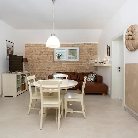 Amazing In With Kitchen * Njivice