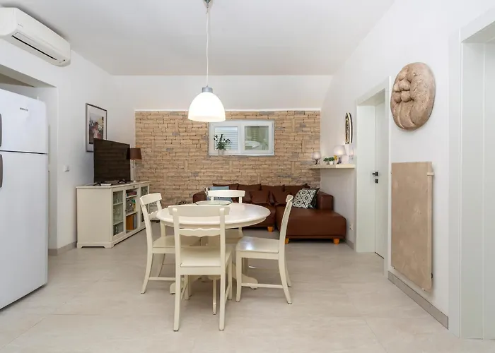 Amazing In With Kitchen * Njivice